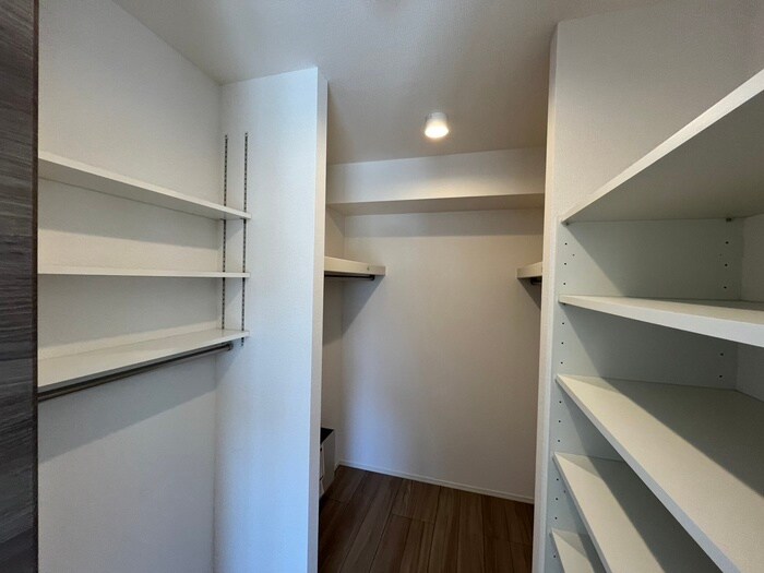 物件内観写真14　(収納)