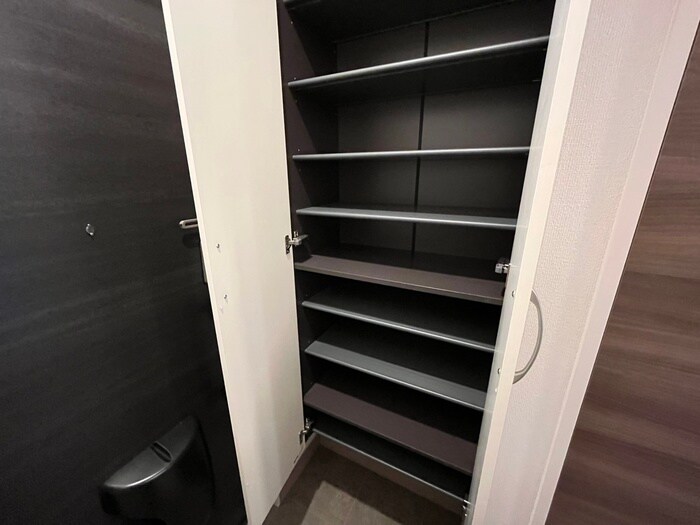 物件内観写真16　(靴箱)