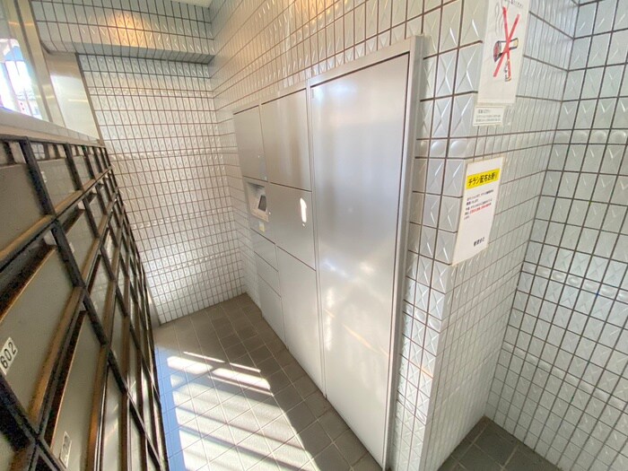 物件外観写真4　(建物設備)