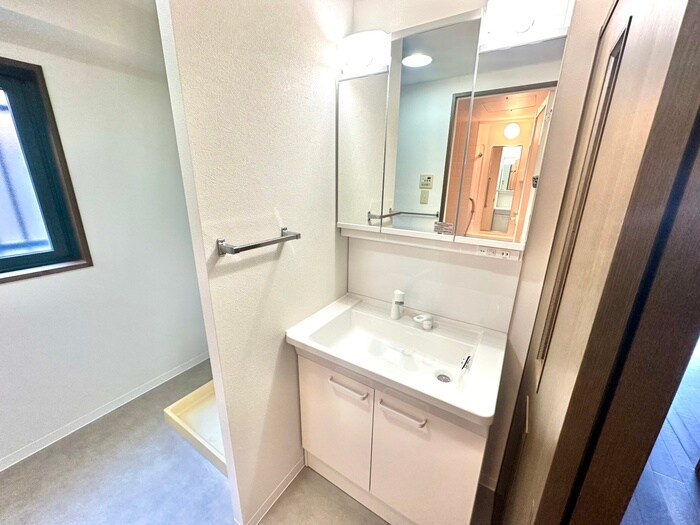 物件内観写真13　(洗面)