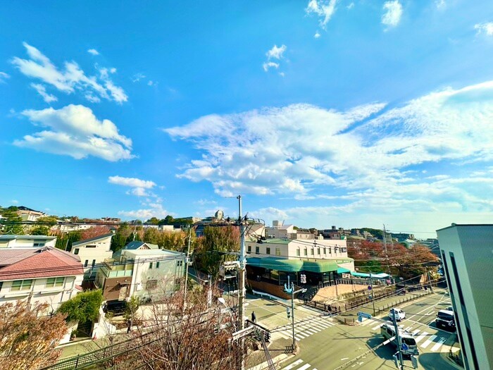 物件内観写真18　(室内からの展望)