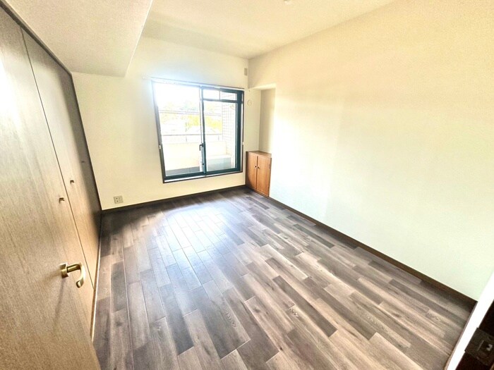 物件内観写真19　(居室)