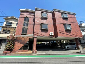 サンプラザ中井外観写真
