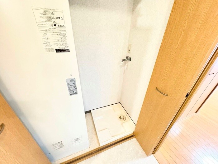 物件内観写真17　(洗濯機置場)
