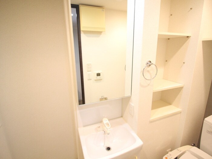 物件内観写真8　(洗面)