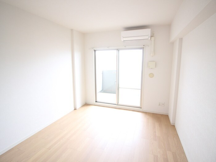 物件内観写真15　(居室)