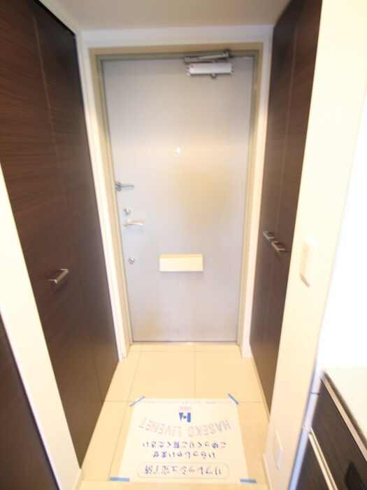 物件内観写真19　(玄関)