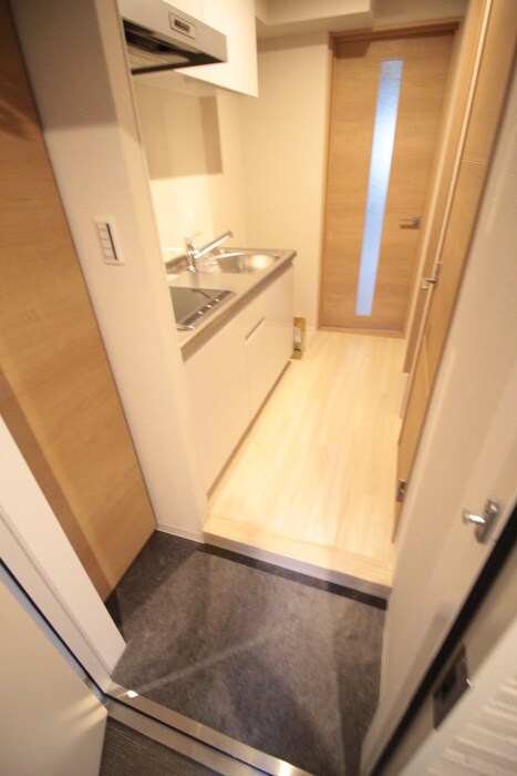 物件内観写真7　(玄関)