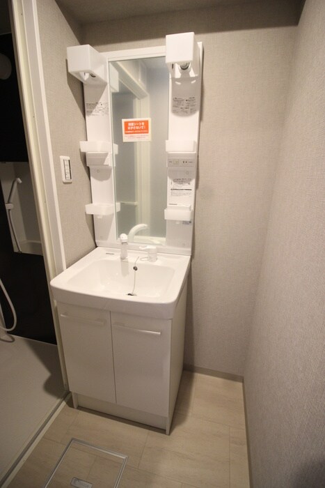 物件内観写真13　(洗面)