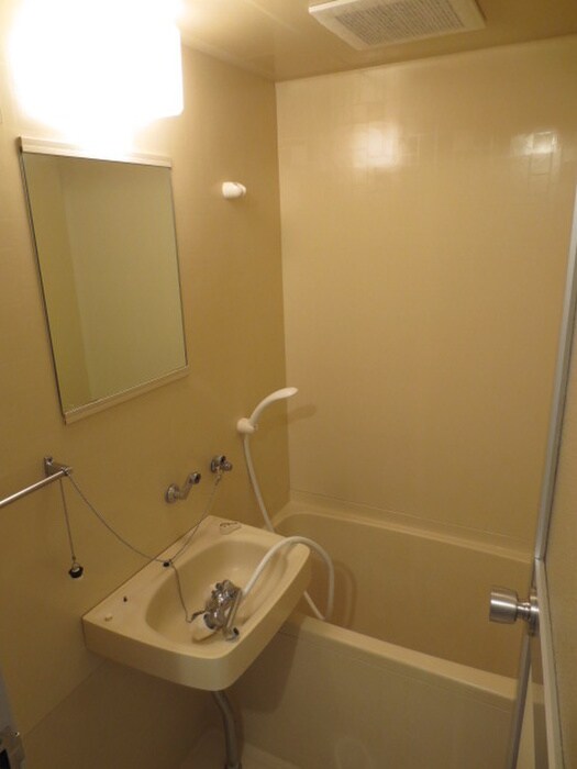 物件内観写真8　(洗面)
