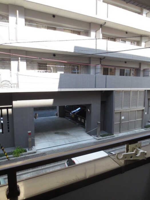 物件内観写真22　(室内からの展望)