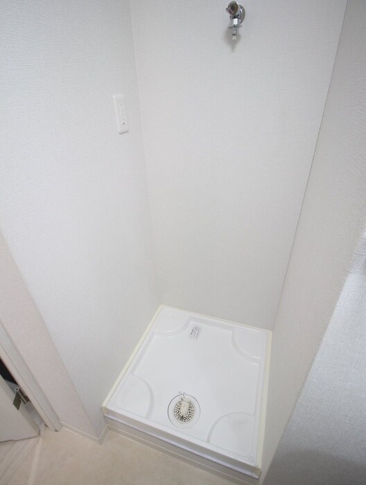 物件内観写真9　(洗濯機置場)