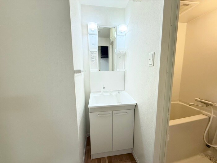 物件内観写真15　(洗面)