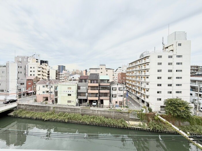 物件内観写真22　(室内からの展望)