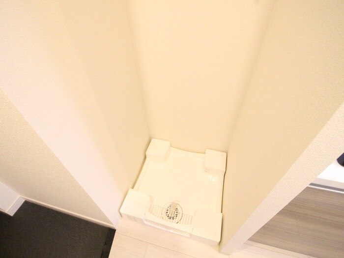 物件内観写真13　(洗濯機置場)