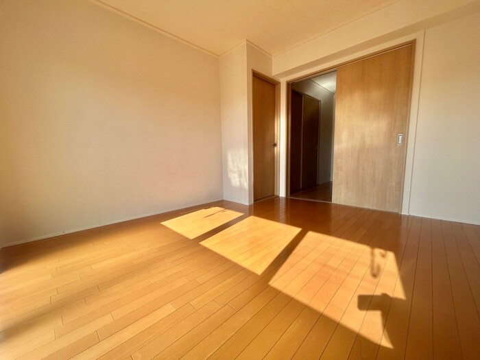 物件内観写真5　(居室)