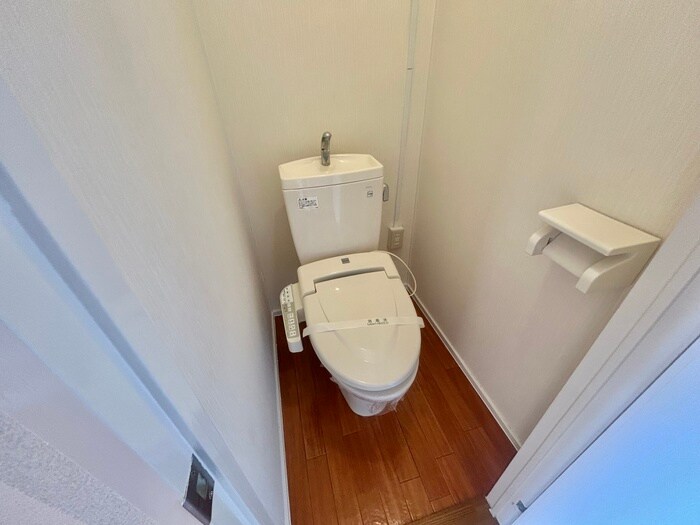 物件内観写真12　(トイレ)