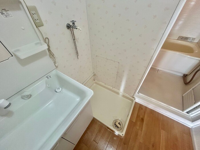 物件内観写真13　(洗濯機置場)