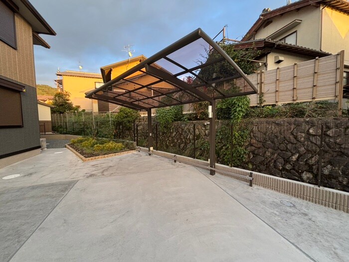 物件外観写真5　(駐輪場)