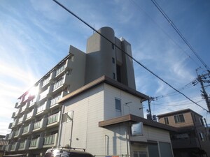 ロイヤルエッグ八尾外観写真