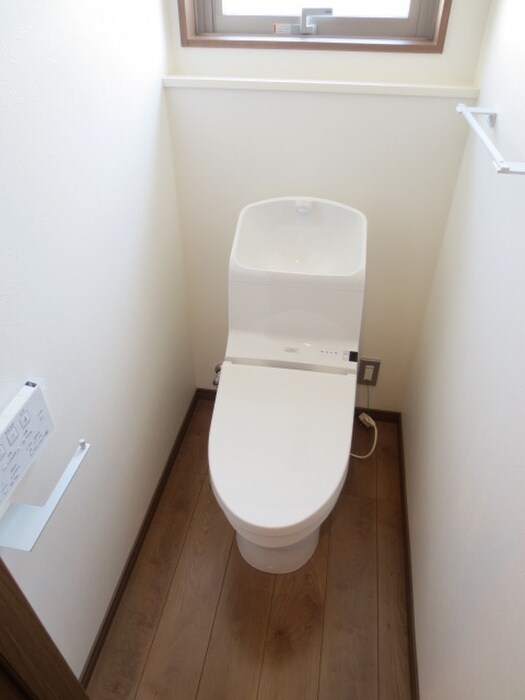 物件内観写真15　(トイレ)