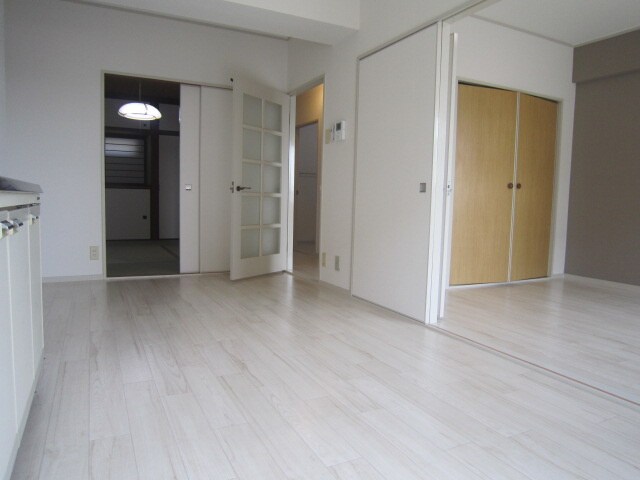 物件内観写真7　(居室)