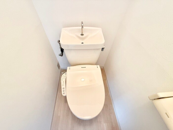 物件内観写真11　(トイレ)