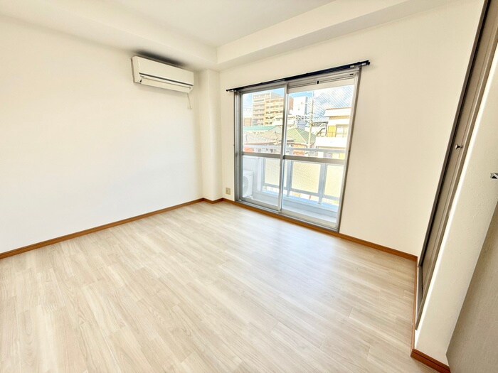 物件内観写真12　(居室)