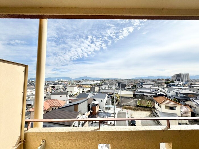 物件内観写真22　(室内からの展望)