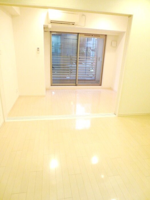 物件内観写真12　(居室)