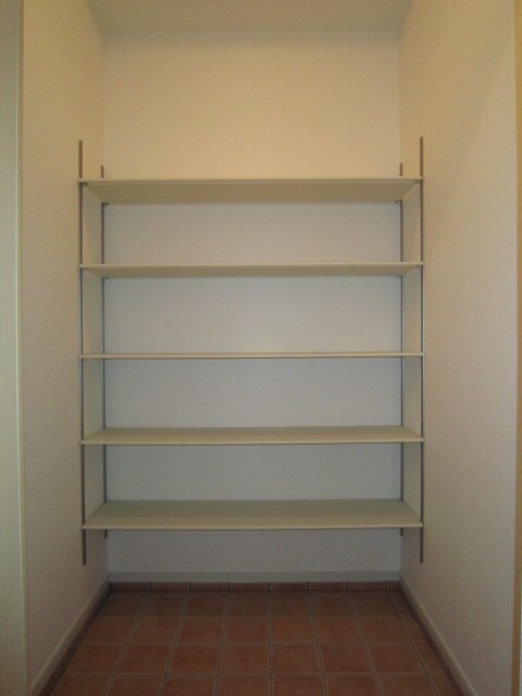 物件内観写真9　(収納)