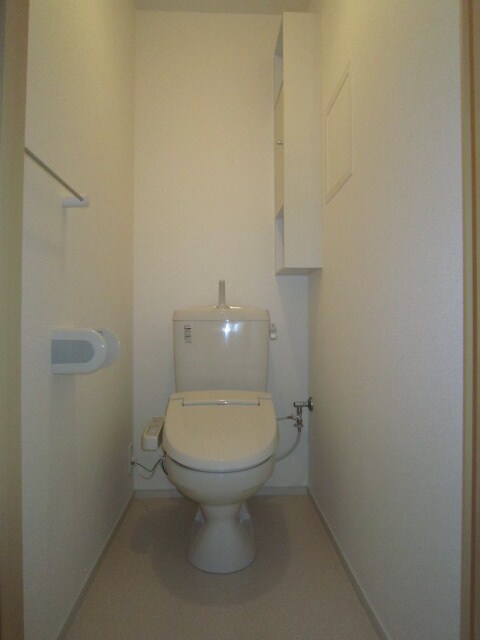 物件内観写真14　(トイレ)