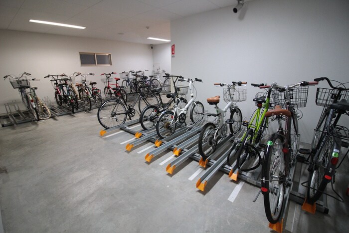 物件外観写真5　(駐輪場)