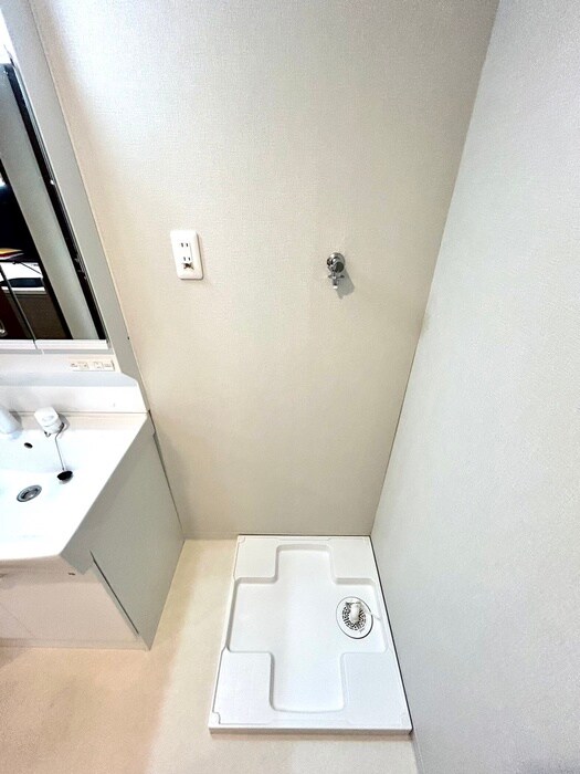 物件内観写真14　(洗濯機置場)