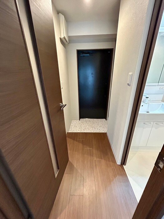 物件内観写真21　(廊下)