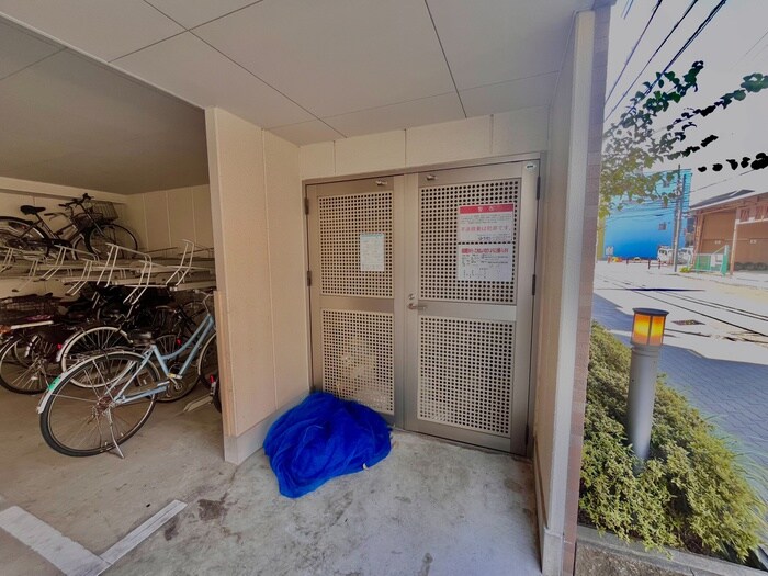 物件外観写真6　(建物設備)