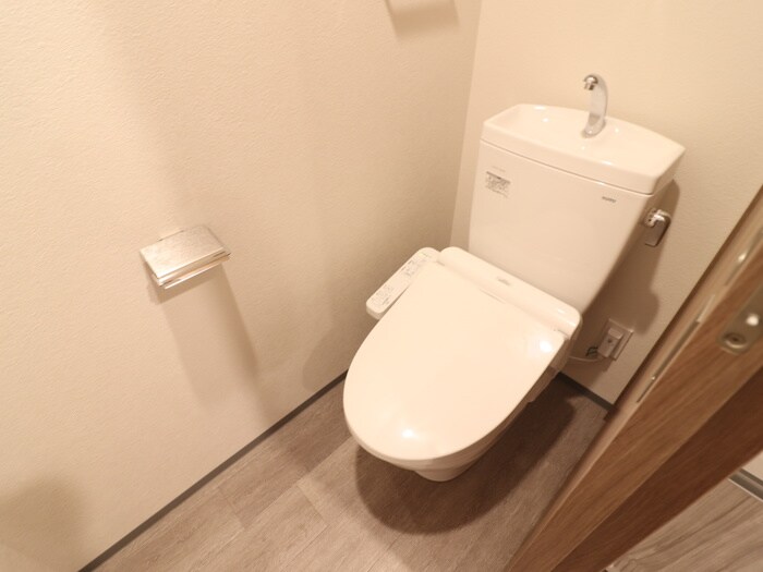 物件内観写真11　(トイレ)