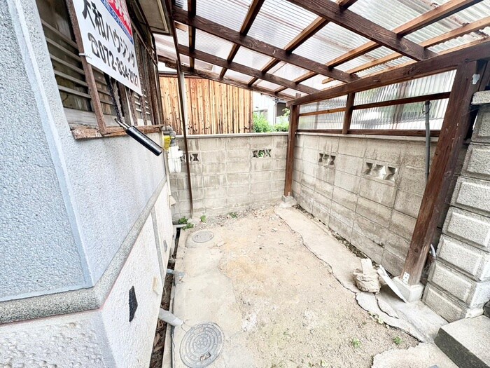 物件外観写真3　(駐輪場)