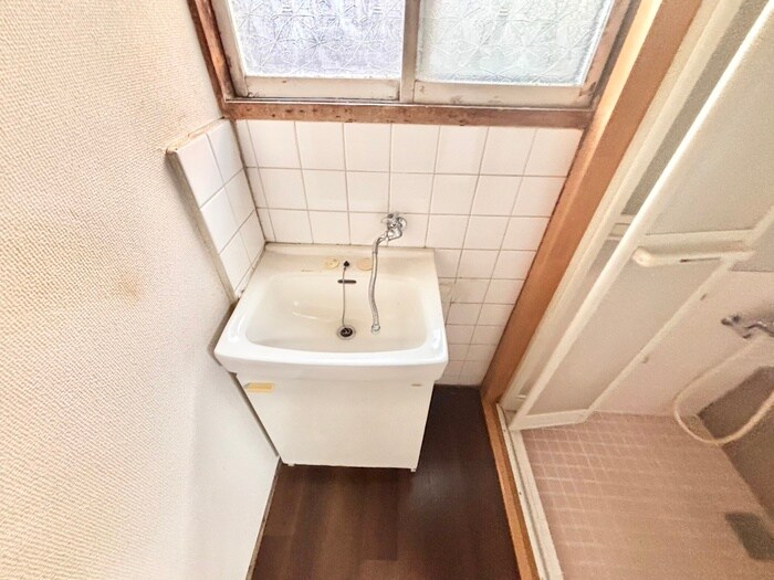 物件内観写真10　(洗面)