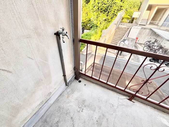 物件内観写真11　(洗濯機置場)