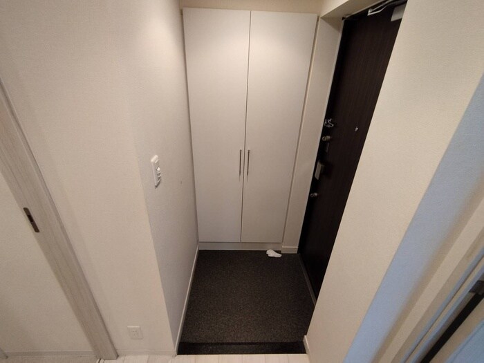 物件内観写真14　(玄関)