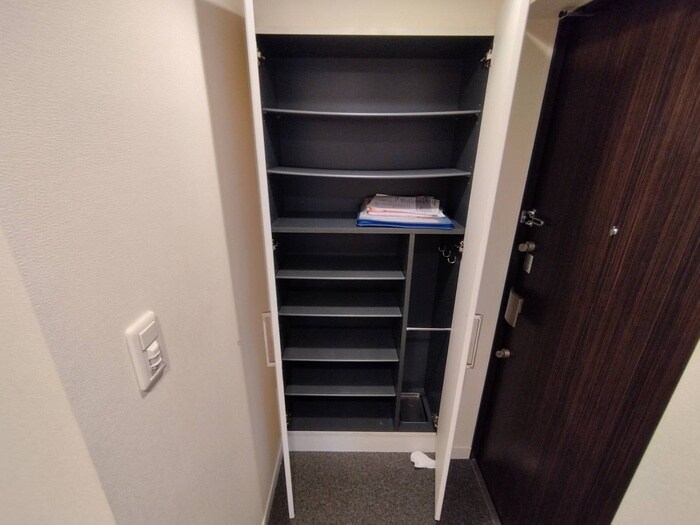 物件内観写真16　(靴箱)