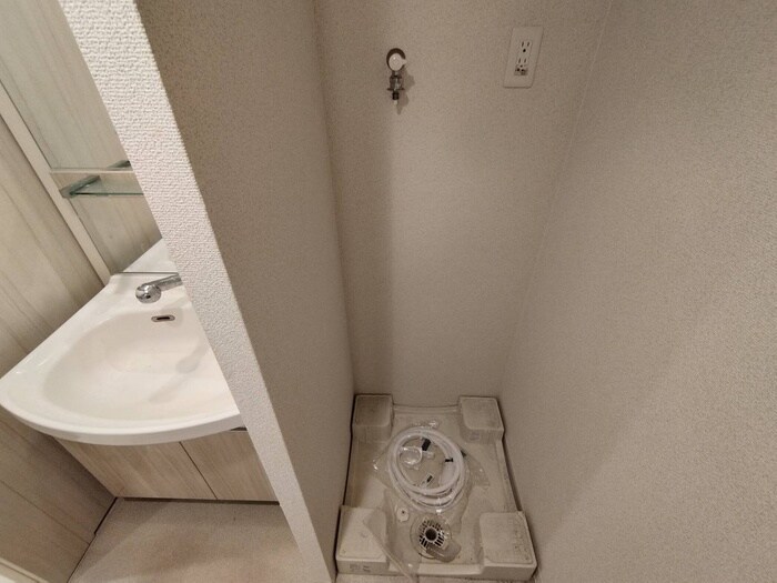 物件内観写真18　(洗濯機置場)