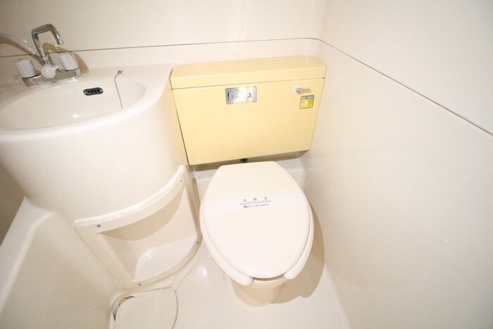 物件内観写真11　(トイレ)