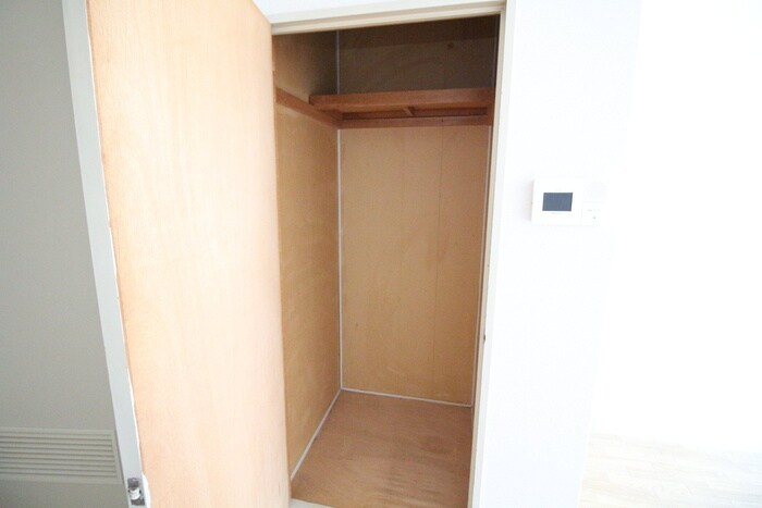 物件内観写真13　(収納)