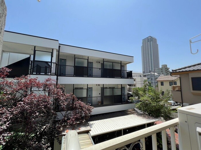 物件内観写真15　(室内からの展望)