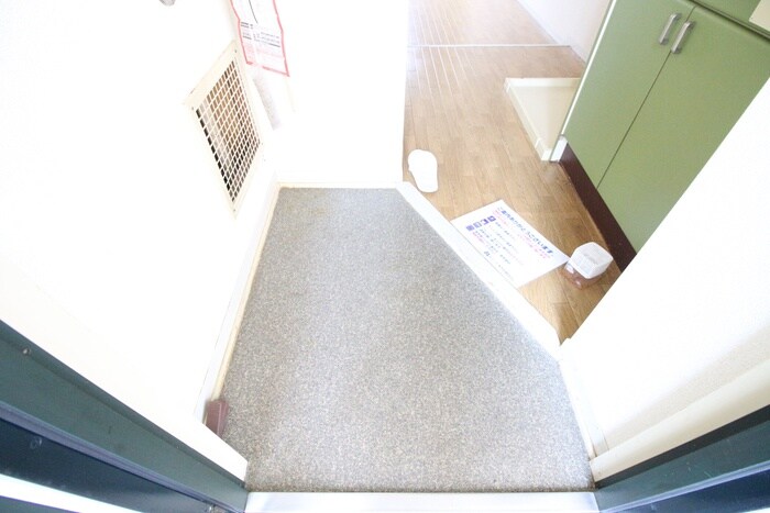 物件内観写真18　(玄関)