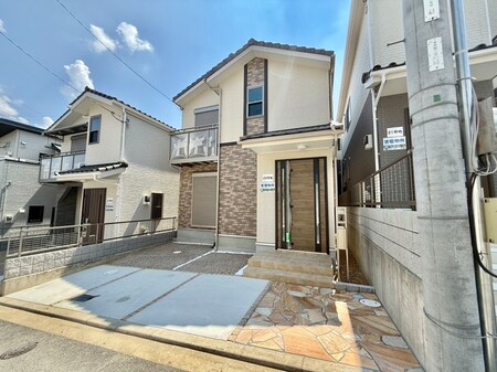 太秦緑ヶ丘新築戸建外観写真