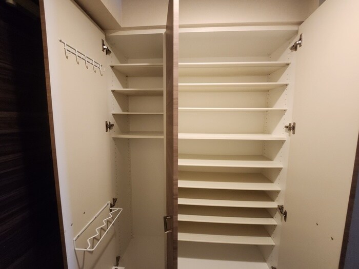 物件内観写真16　(靴箱)