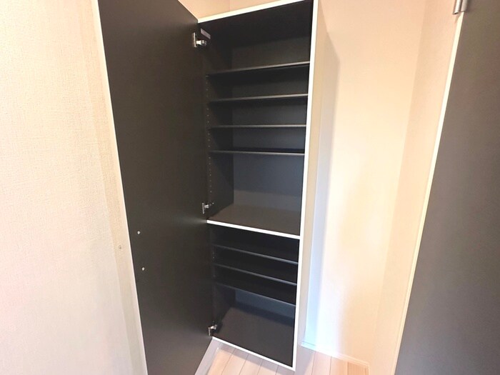 物件内観写真18　(靴箱)